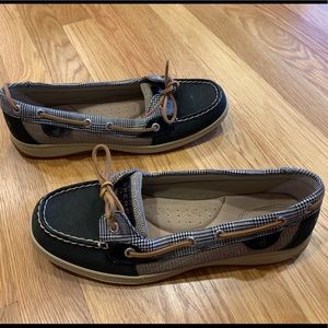 Women’s Angelfish Sperry Boat Shoes